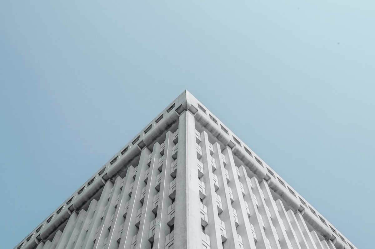 前裁判：比萨球员双手扩大了防守面积，因此国米获得点球是正确的