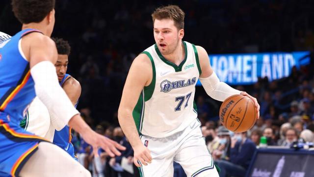 虎扑体育-脚踝伤病与新冠双重打击 时隔23天东契奇终于归来