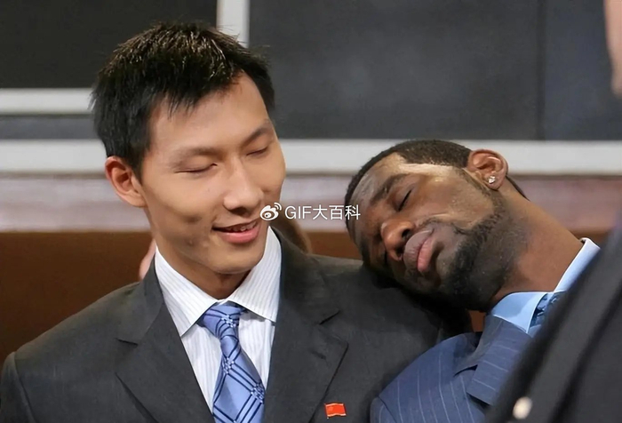 虎扑足球-易建联真的混不下NBA吗？5年换4队后才发现，答案可能让人意外|布鲁克林篮网队|球员|联盟|篮网|环境_新浪体育_新浪新闻